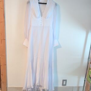 JJs House White Long Sleeve Dress